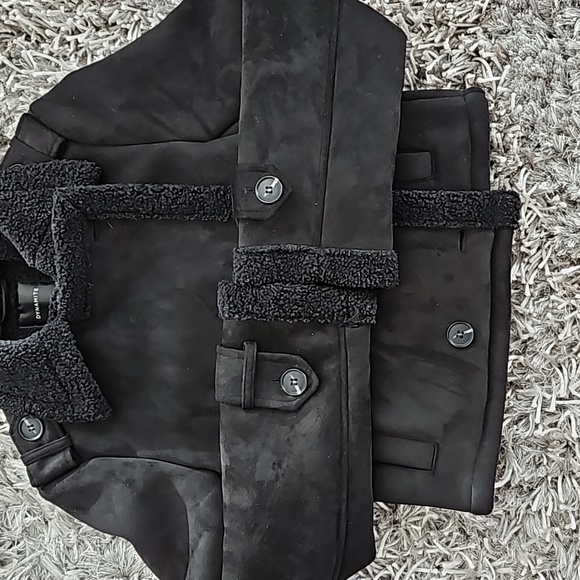 Dynamite Cropped Shearling Peacoat in Black, Size XS - Picture 7 of 10